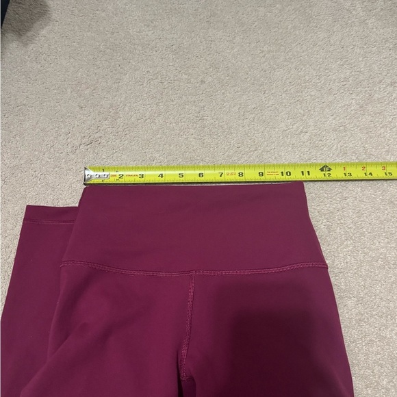 Lululemon wunder train high rise tight size 4 euc - Picture 4 of 6